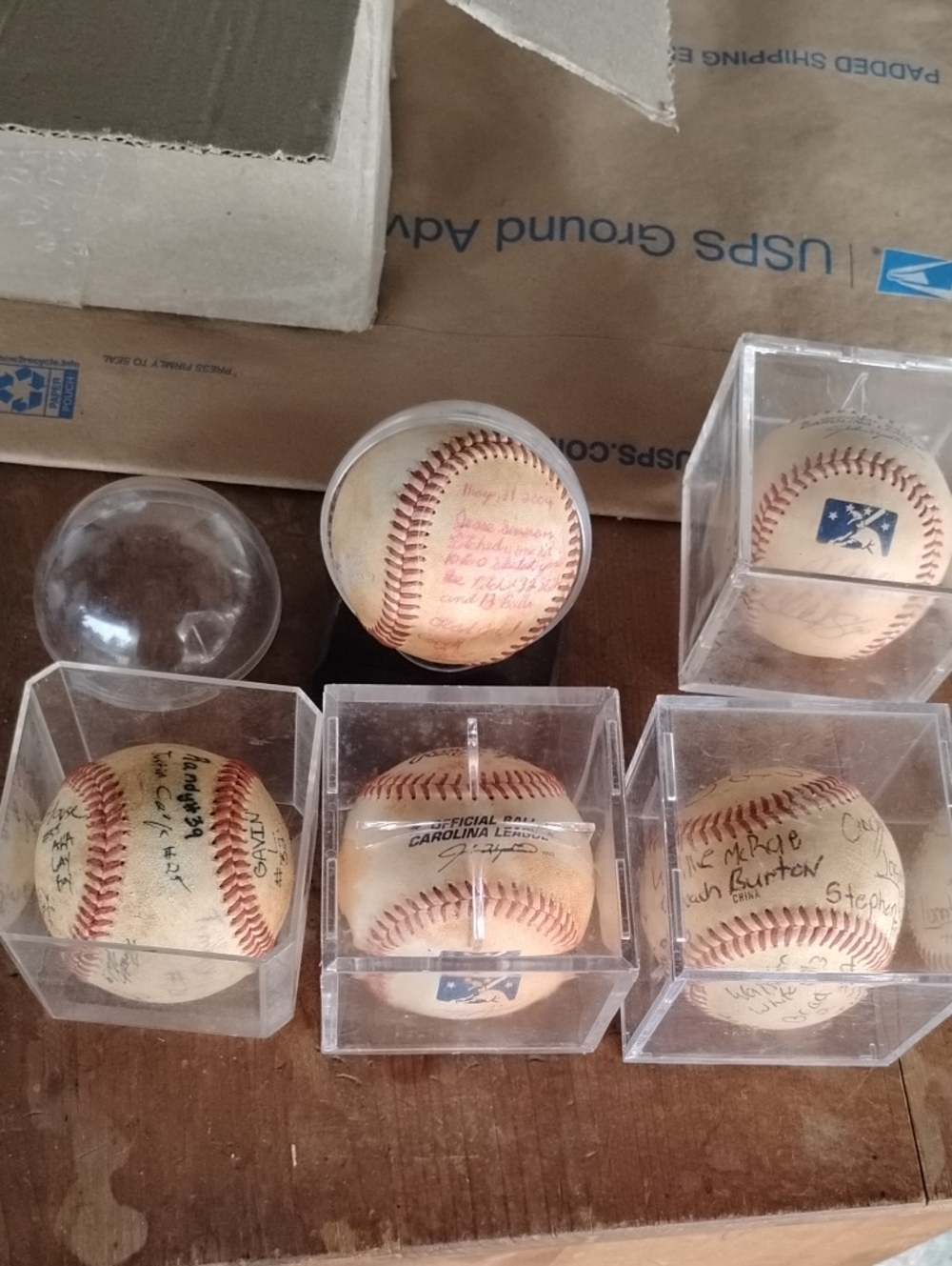 Autographed Vintage Baseball Display Set – White